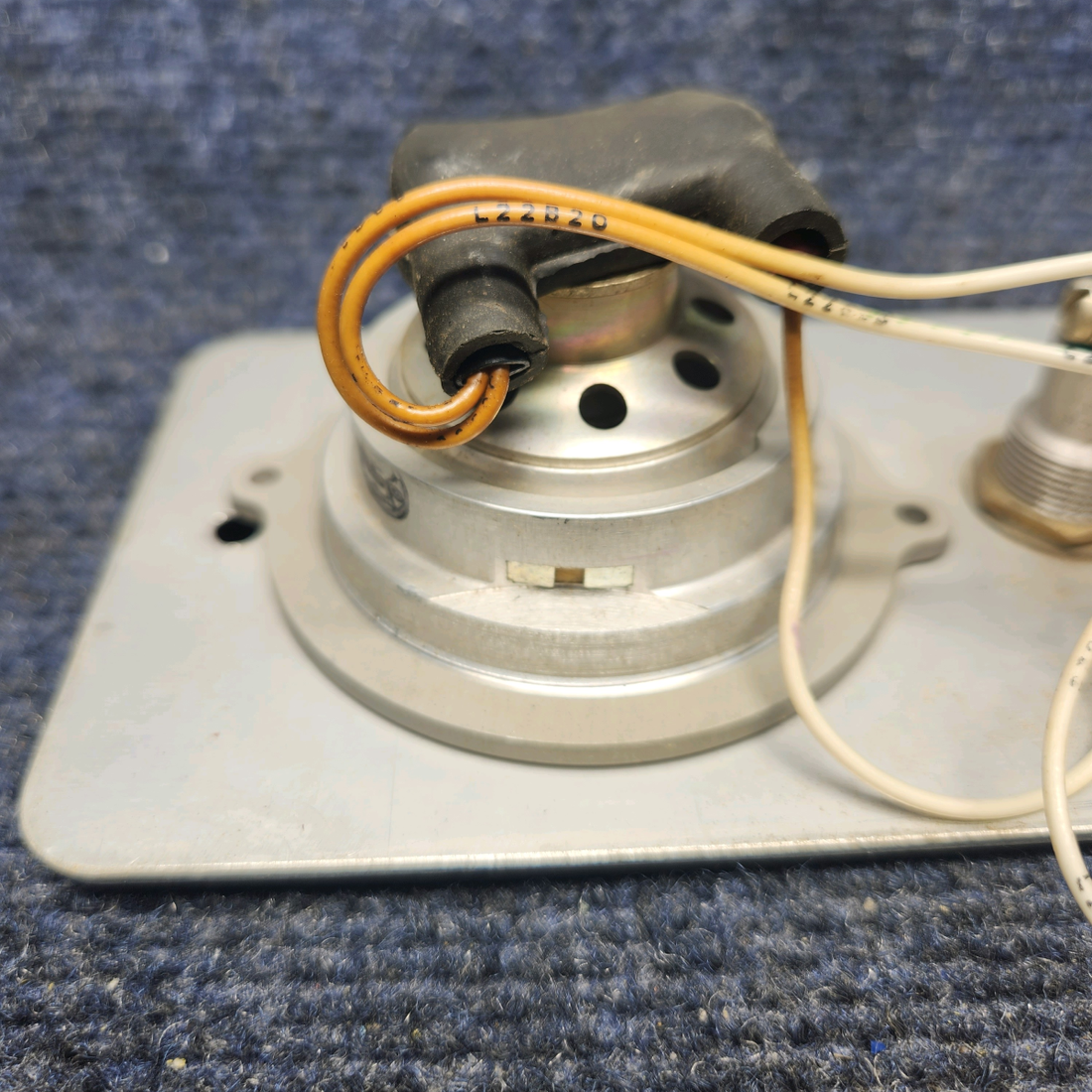 Used aircraft parts for sale, 58-530104-1, 2565 Beechcraft F33A OVERHEAD PANEL WITH LIGHT AND SWITCH