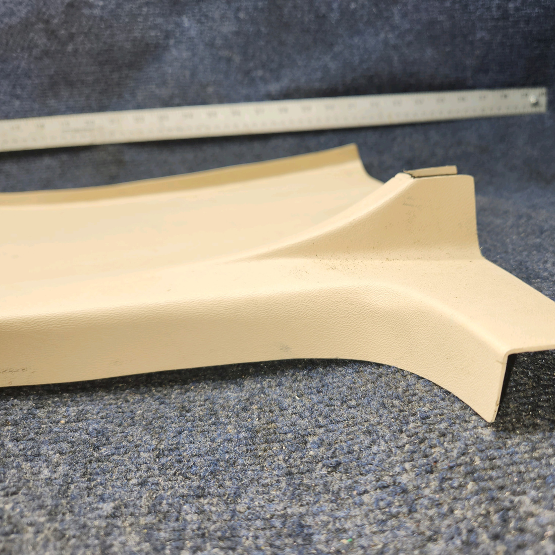 Used aircraft parts for sale, 0715023-3 Cessna 182P Door Frame AFT Baggage