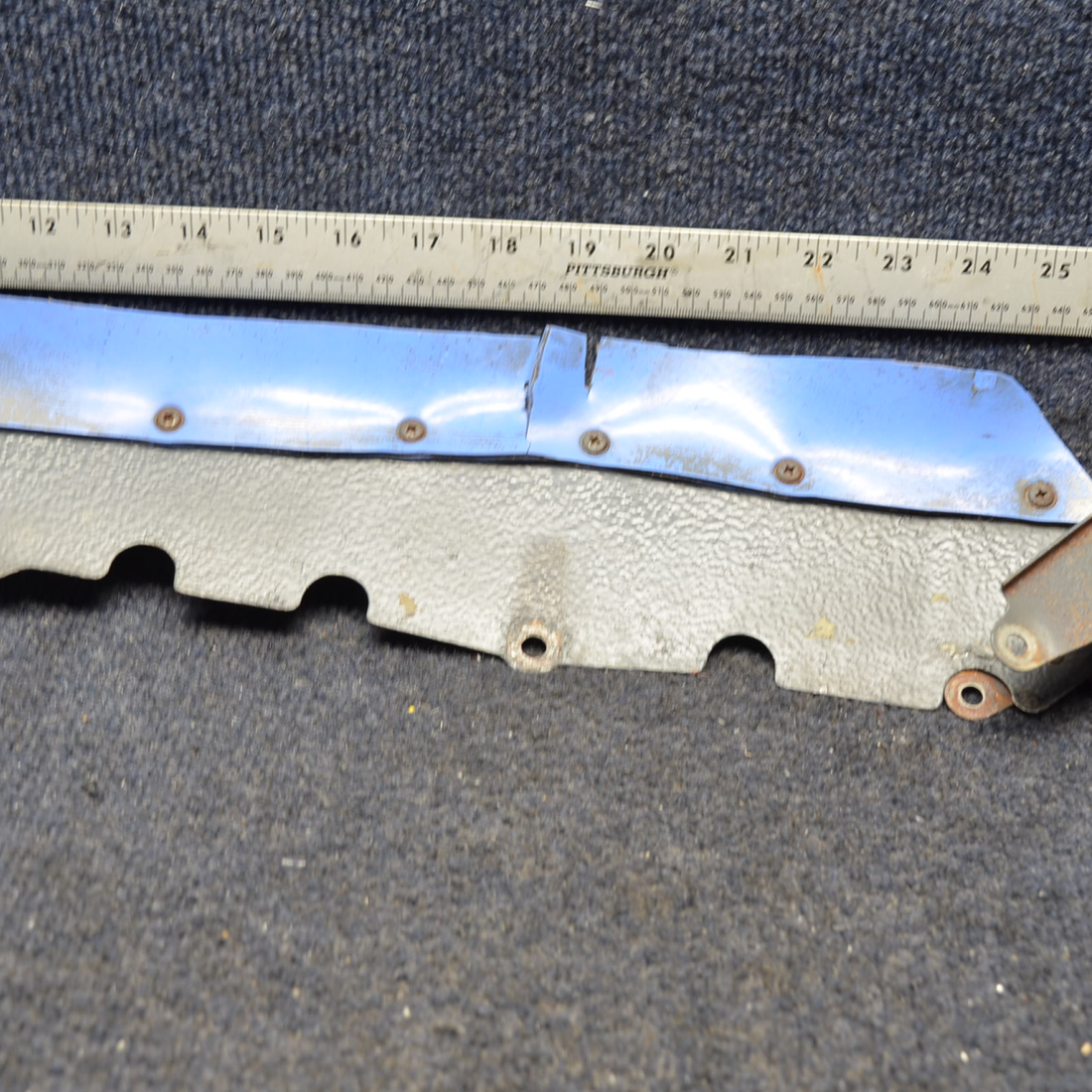 Used aircraft parts for sale, 2455029-1 Cessna 172RG CENTER BAFFLE ASSY
