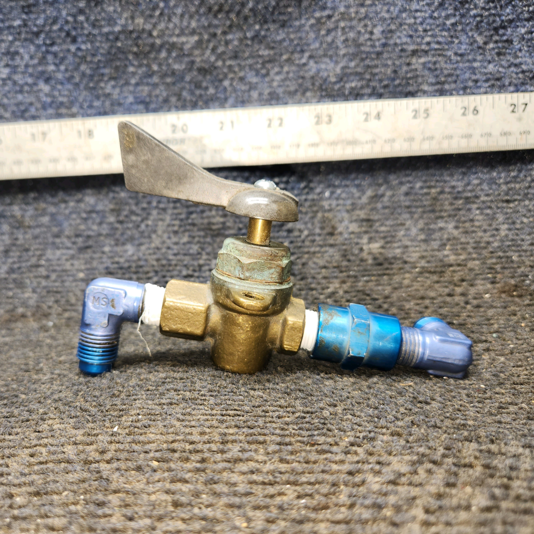 Used aircraft parts for sale, 0411803-5 cessna 150G Fuel Shutoff Valve