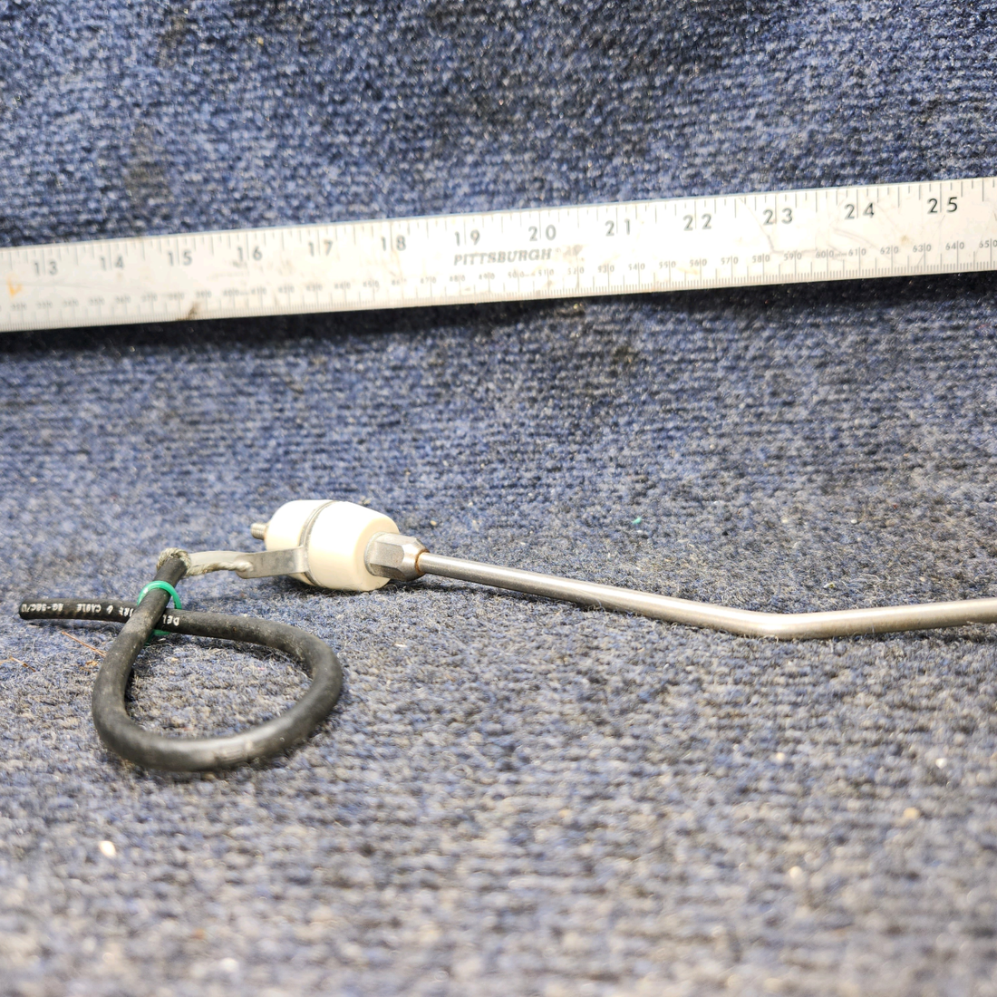 Used aircraft parts for sale, 451-272 Piper PA28-140 Transmitting Antenna Assembly