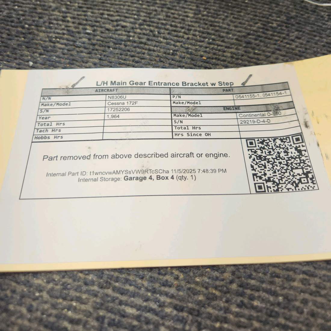 Used aircraft parts for sale, 0541155-1, 0541154-1 Cessna 172F Main Gear Entrance Bracket w/ Step - LH