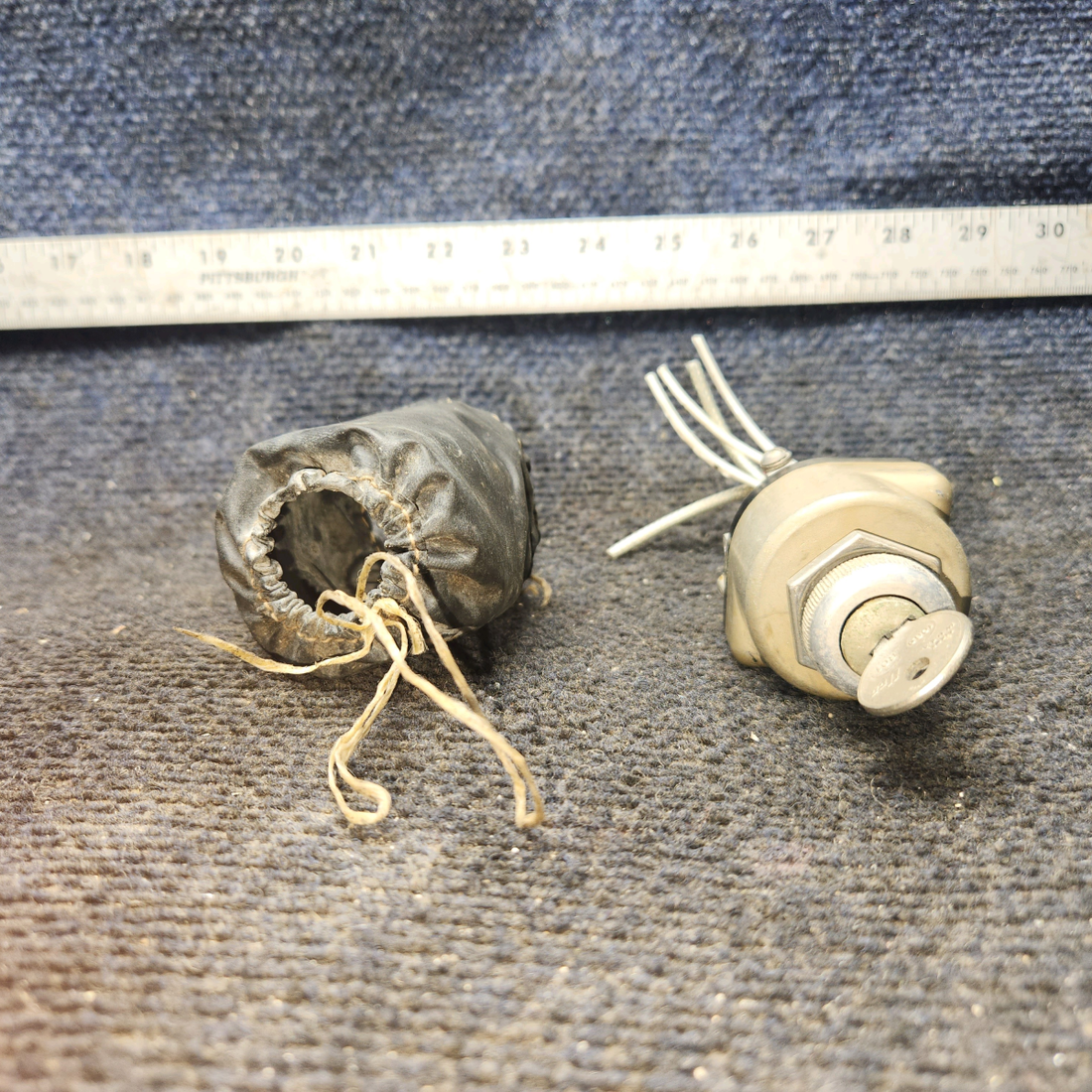 Used aircraft parts for sale, C292501-0203 Cessna 172F Ignition Switch with key