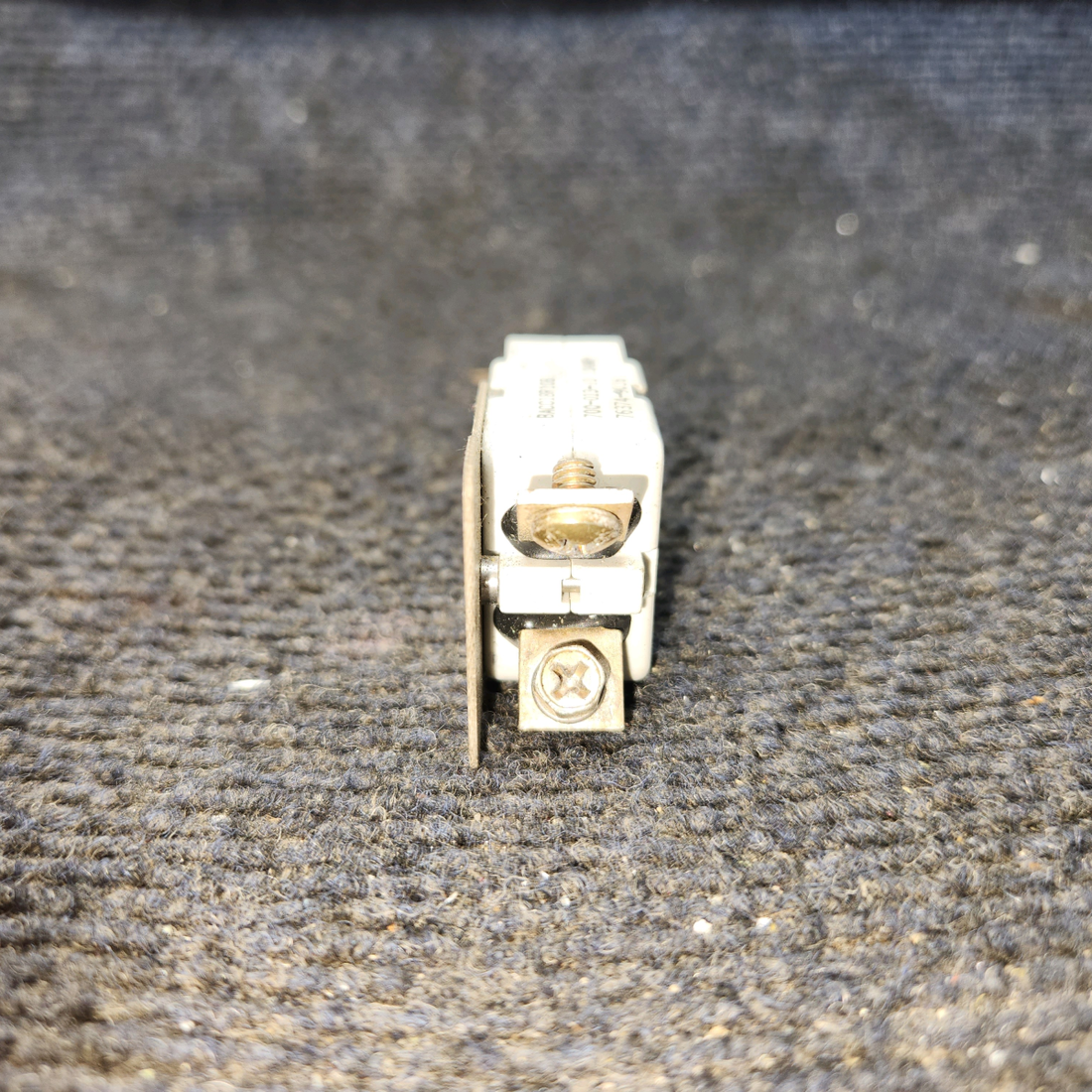 Used aircraft parts for sale, 700-013-10 Breaker Mfg Cessna 172E Pull Braker, 10 AMP