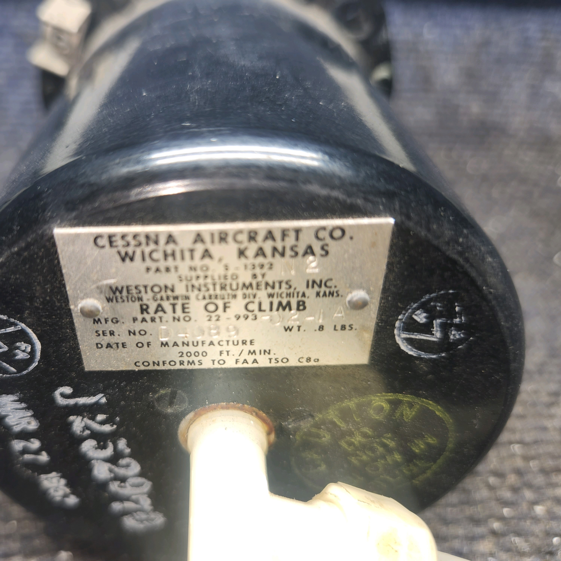 Used aircraft parts for sale, 22-993-02-1A Garwin cessna 150G Rate of Climb Indicator
