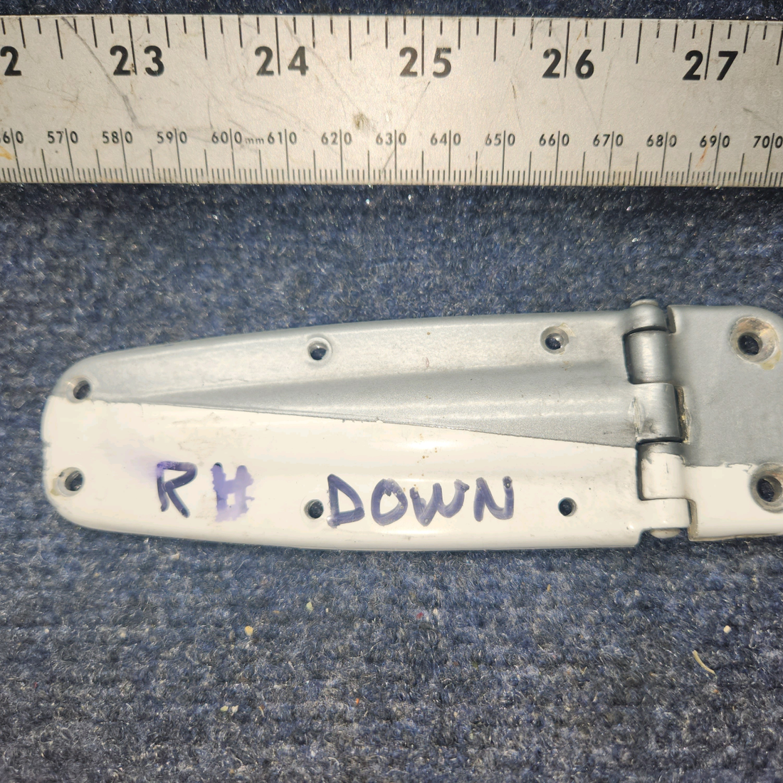 Used aircraft parts for sale, 0413426-4 Cessna C-150J Hinge Assy LH Lower or RH Upper