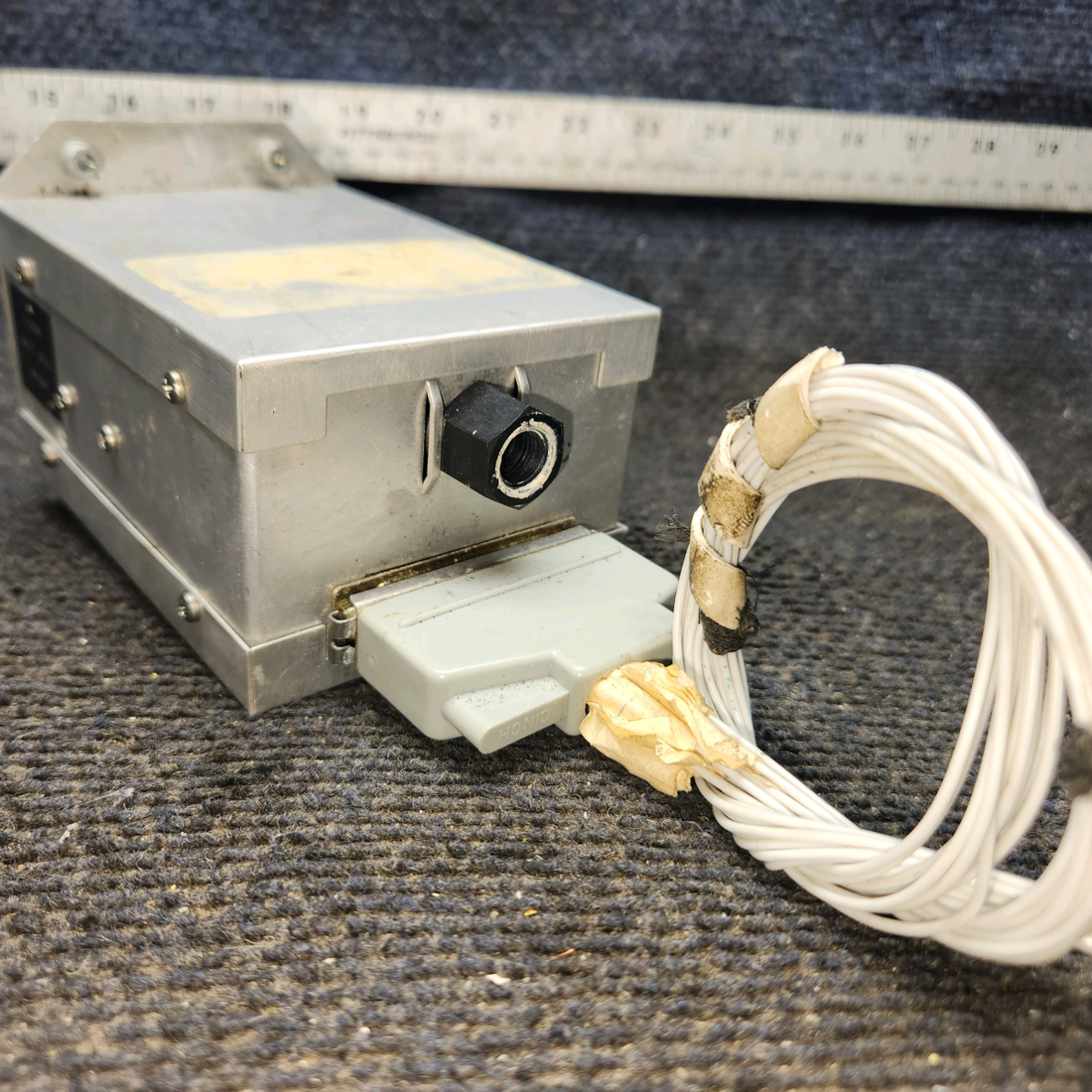 Used aircraft parts for sale, AR-850 Narco Avionics cessna 150G Altitude Reporter with Connector – 25,000 ft