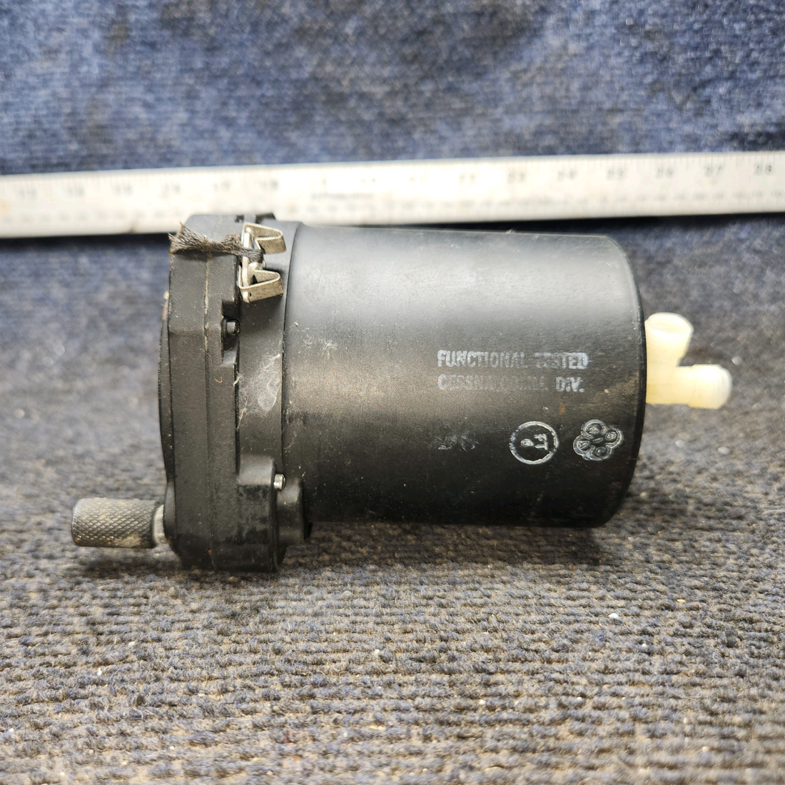 Used aircraft parts for sale, A-20(0105) cessna 150G Altimeter Indicator