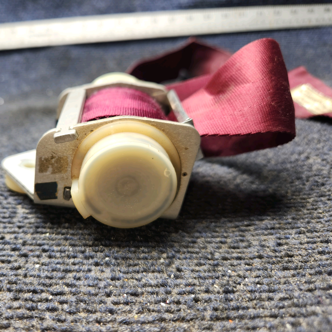 Used aircraft parts for sale, PS50039-4-16 Piper PA32RT-300 Forward Shoulder Belt with Inertia Reel