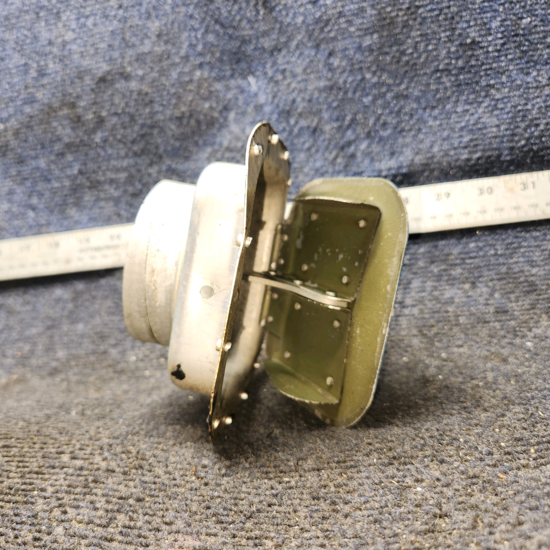 Used aircraft parts for sale, 0713139-1, 0713135-1, 0713140-1 Cessna 172F Outside Air Vent