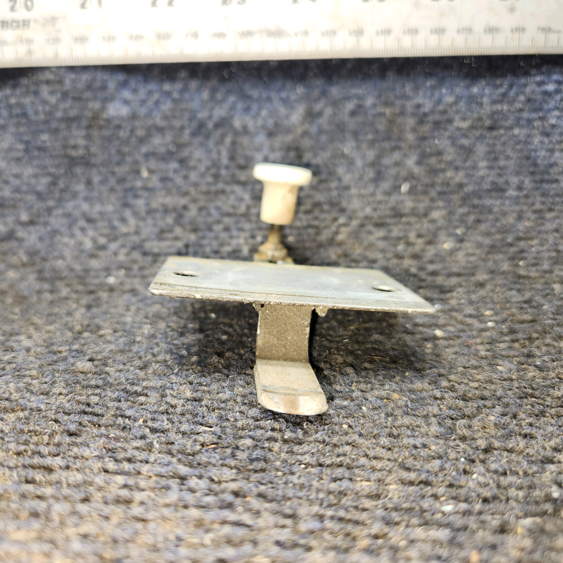 Used aircraft parts for sale, 0411590-1 Cessna 172E Cabin Door Thumb Latch Assembly (White)