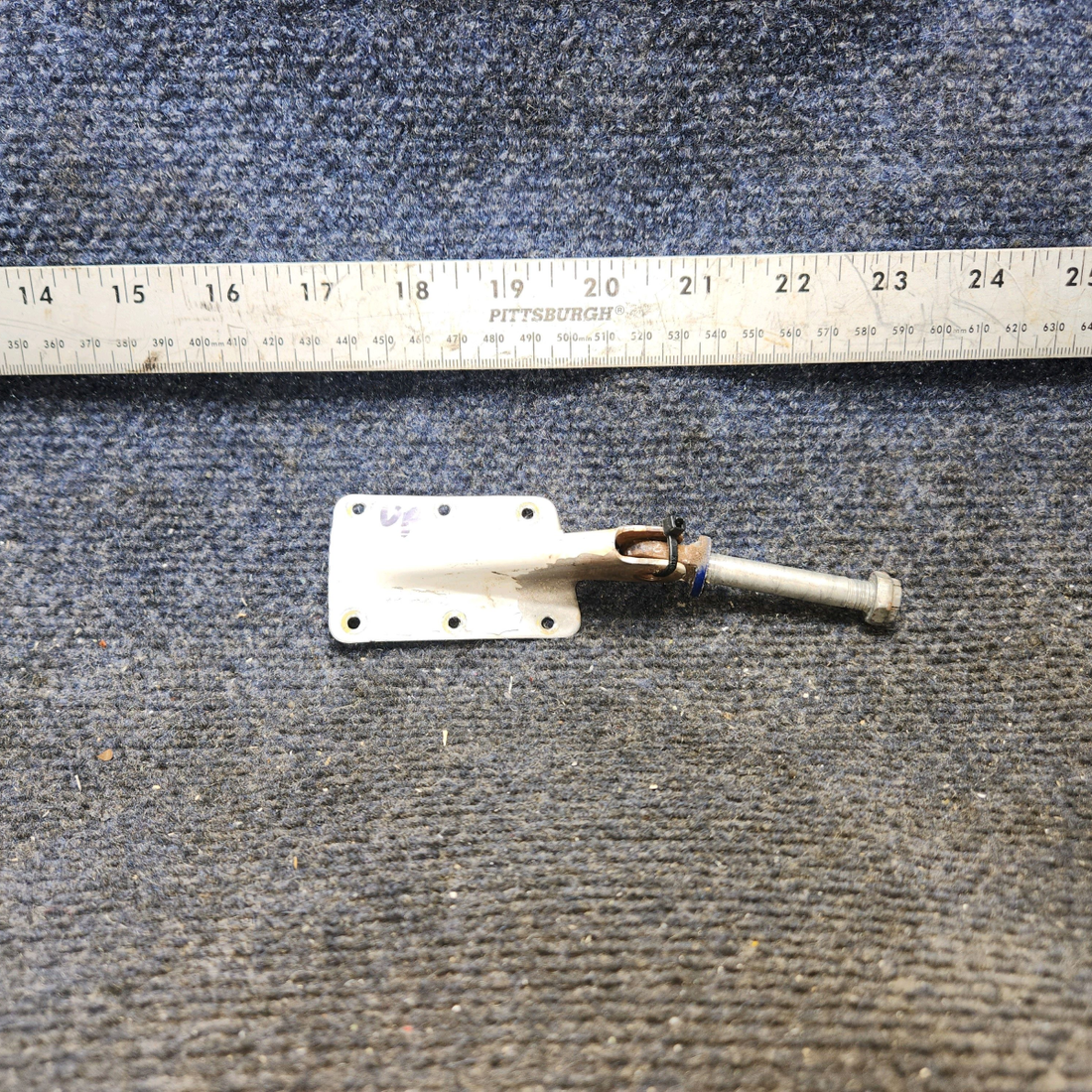 Used aircraft parts for sale, 63050-000 Piper PA28-140 Cabin Door Top Hinge