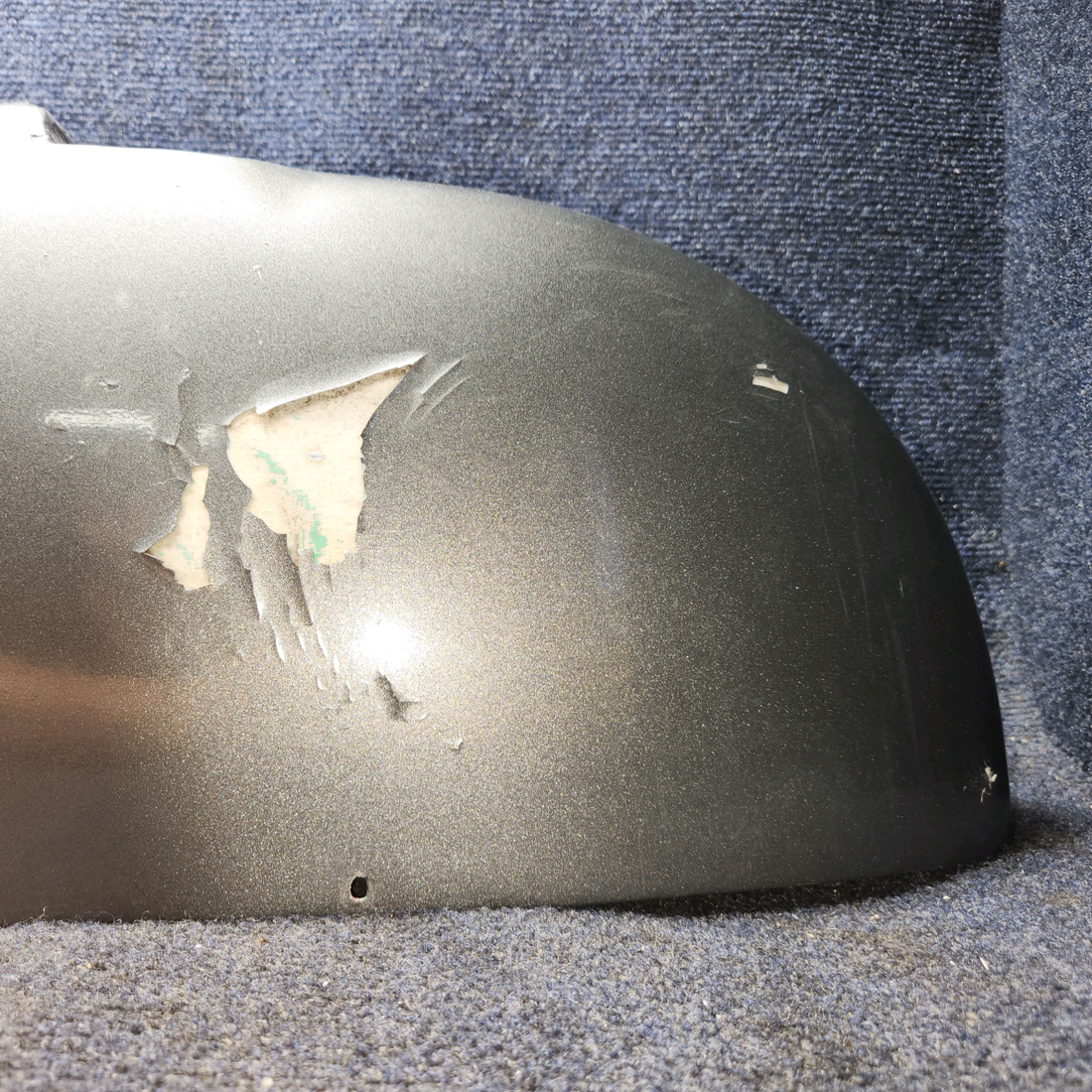 Used aircraft parts for sale, 0723200-6 Cessna 172E Wing Tip RH (Cracked)