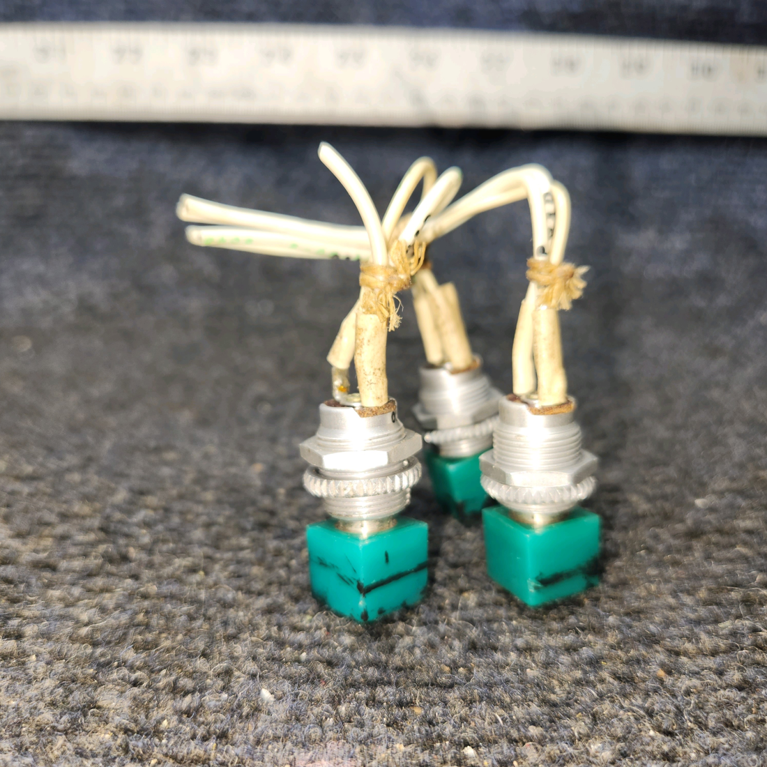 Used aircraft parts for sale, 67422-007, 67422-006, 67422-005 Piper PA32RT-300 Landing Gear Indicator Light Set