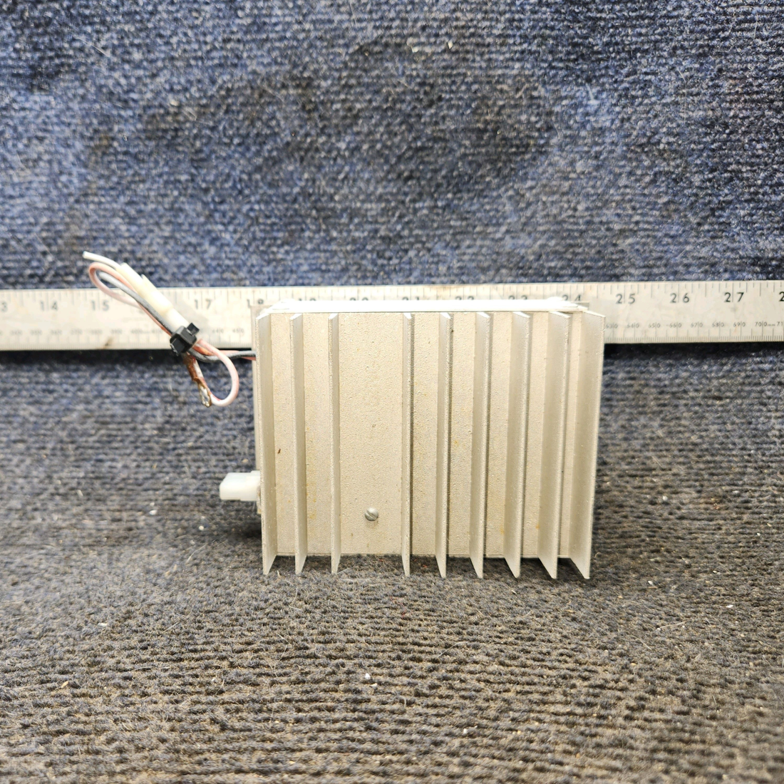 Used aircraft parts for sale, 152-0007 Aeroflash cessna 172N Signal Power Supply (Volts: 12-14)