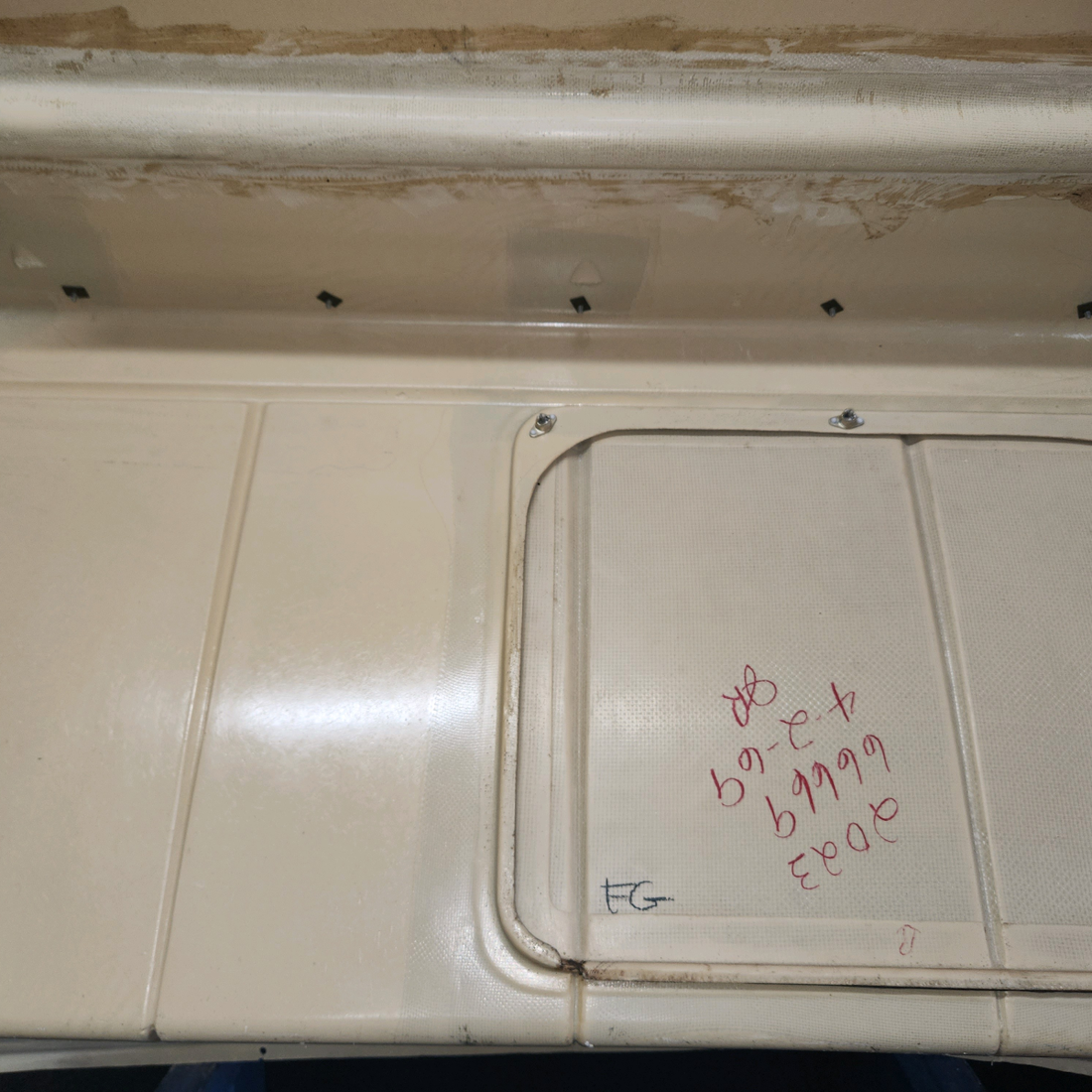 Used aircraft parts for sale, 66670-000 Piper PA28-140 Cabin  Bulkhead Rear Assy With Door