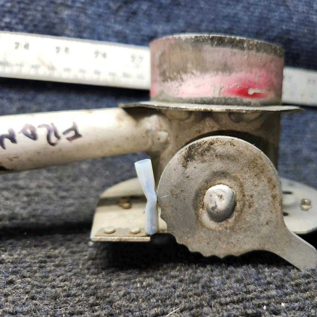 Used aircraft parts for sale, 68416-001 Piper PA32RT-300 Forward Cabin Air Vent Valve Assembly - LH