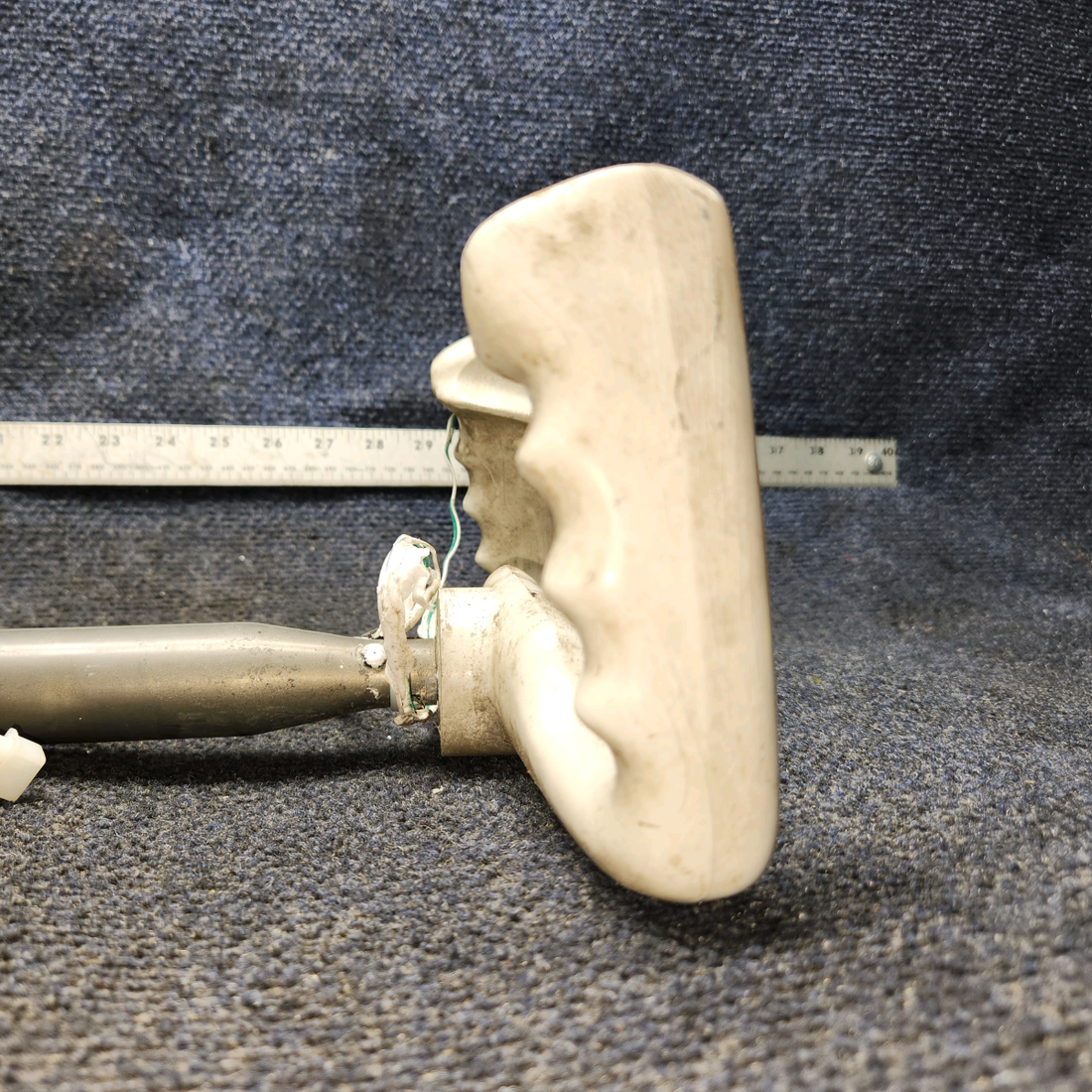 Used aircraft parts for sale, 35-380060-19 Beechcraft C23 SUNDOWNER Control Wheel Assy - RH