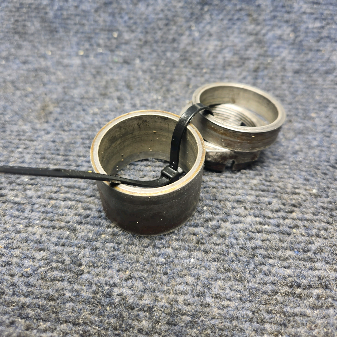 Used aircraft parts for sale, 33-810000-13 / 33-810000-15 Beechcraft F33A AXLE BUSHINGS / NUT SET MAIN GEAR