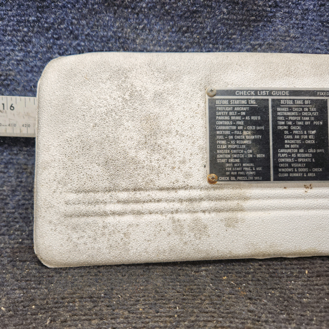 Used aircraft parts for sale, 0700122-12 cessna 150G Sun Visor – RH