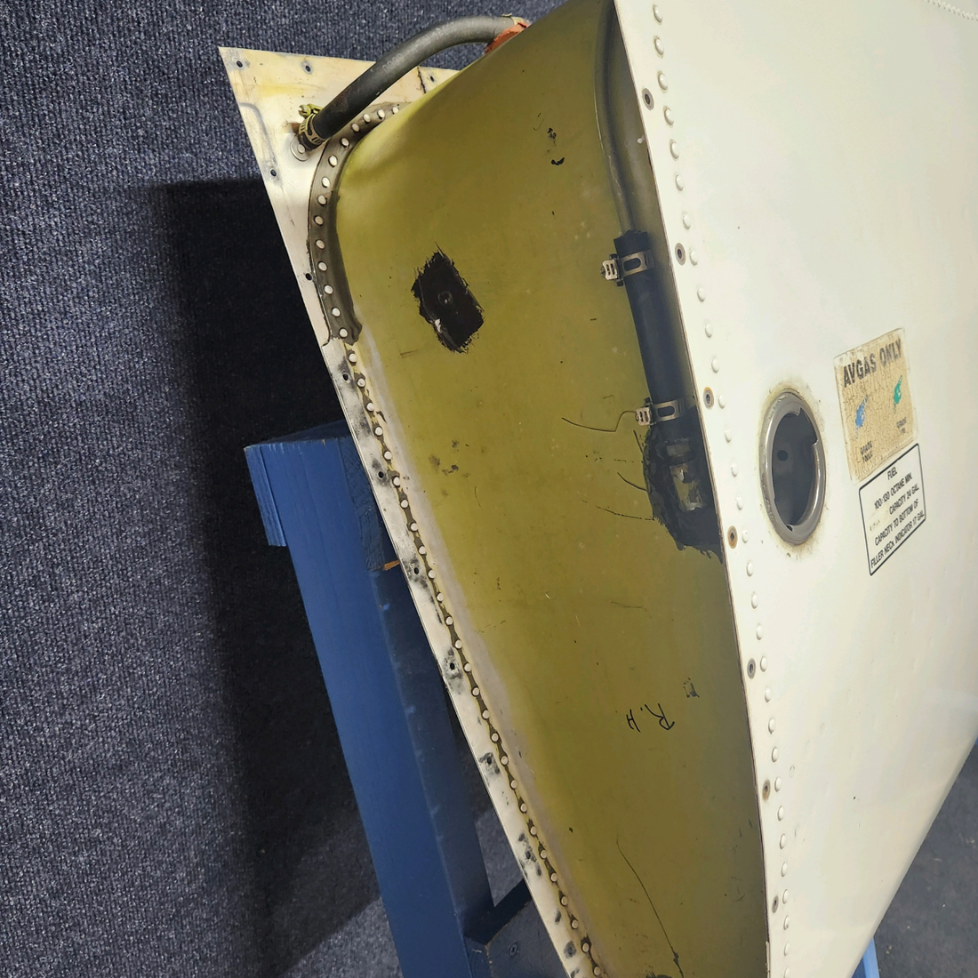 Used aircraft parts for sale, 35633-003 PIPER PA28-161 Warrior III RH FUEL TANK SENDER NOT INCLUDE