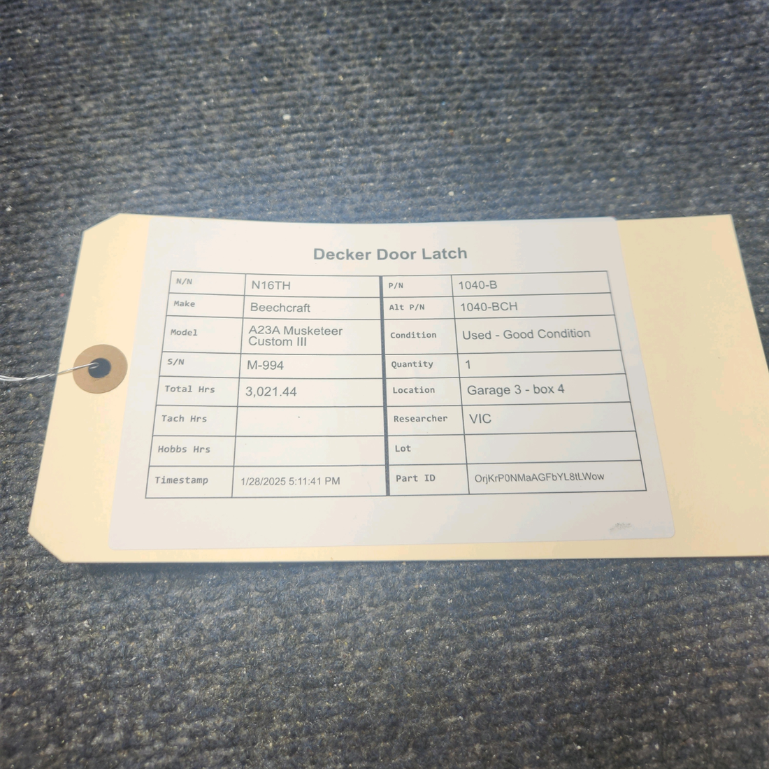 Used aircraft parts for sale, 1040-B Beechcraft A23A Musketeer Custom III DECKER DOOR LATCH