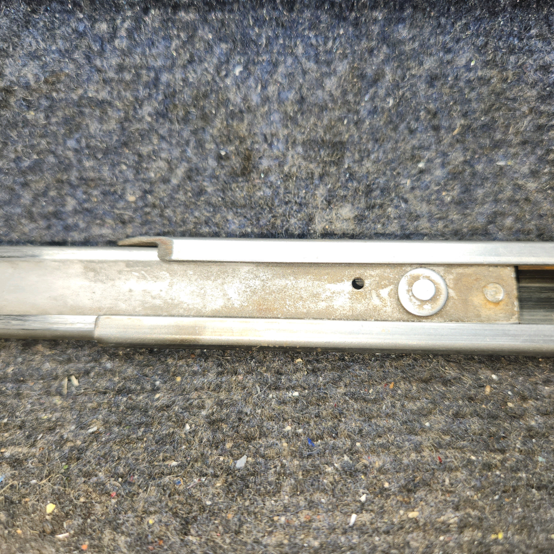 Used aircraft parts for sale, 65727-000 Piper PA-28-140 Door Holder Assembly