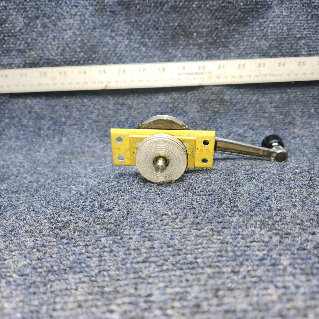 Used aircraft parts for sale, 20908-000 / 464 023 PIPER PA-24-250 Stabilator Trim Crank & Handle