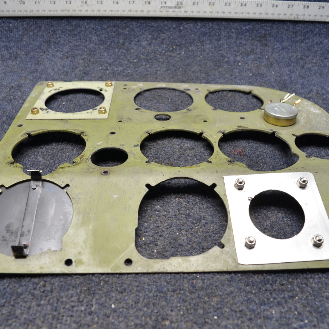Used aircraft parts for sale, 0513133-2 Cessna C175 SHOCK MOUNT INSTRUMENT PANEL