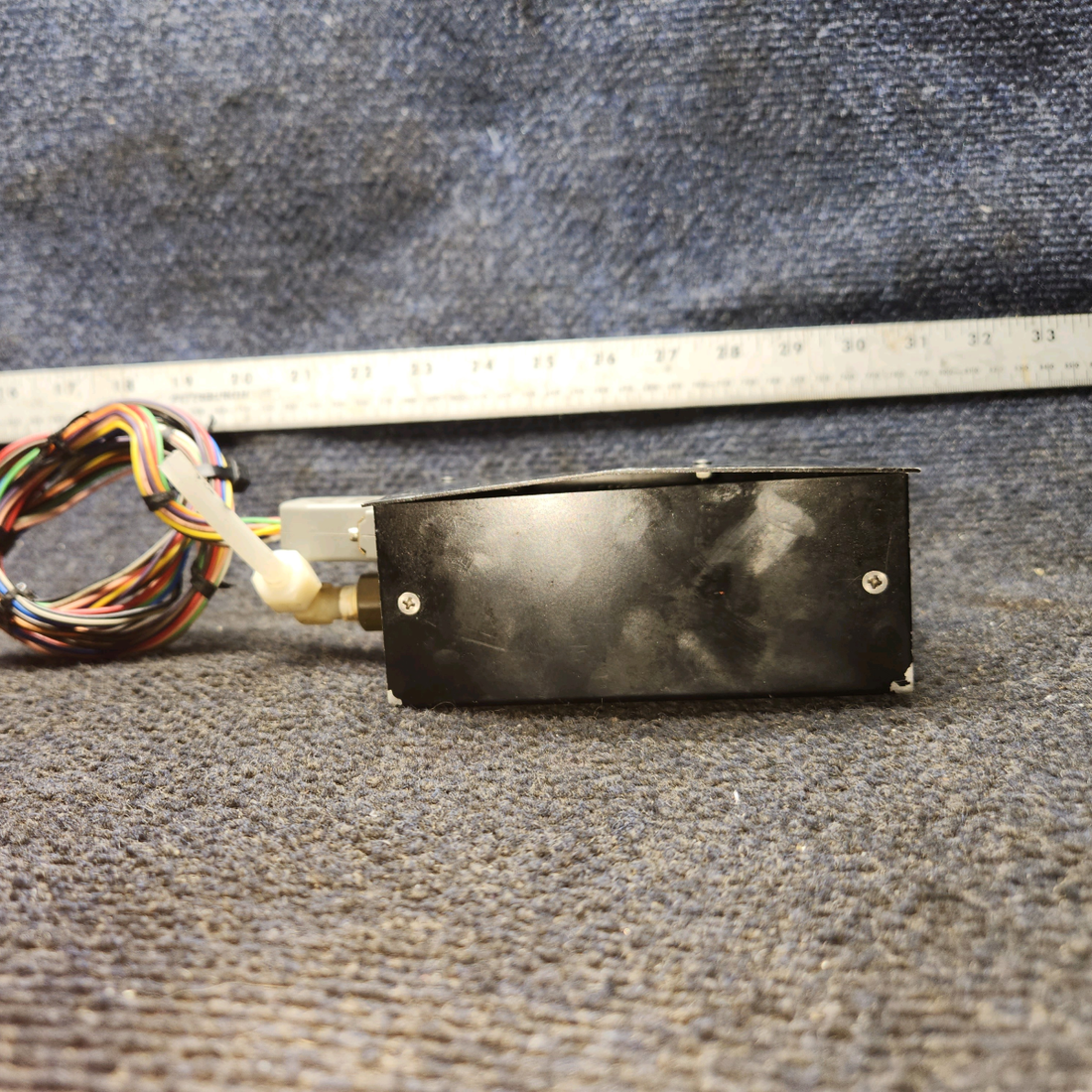 Used aircraft parts for sale, AK-350 Ameri-King Cessna 172 E Altitude Encoder with Tray (14 or 28V) (Core)