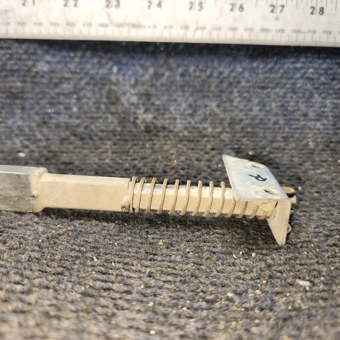 Used aircraft parts for sale, 0511260-2 cessna 150G Door Latch Bolt – RH