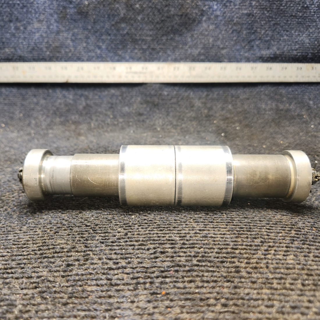 Used aircraft parts for sale, 543003, 543037-1 cessna 172N Tube-Axle Kit
