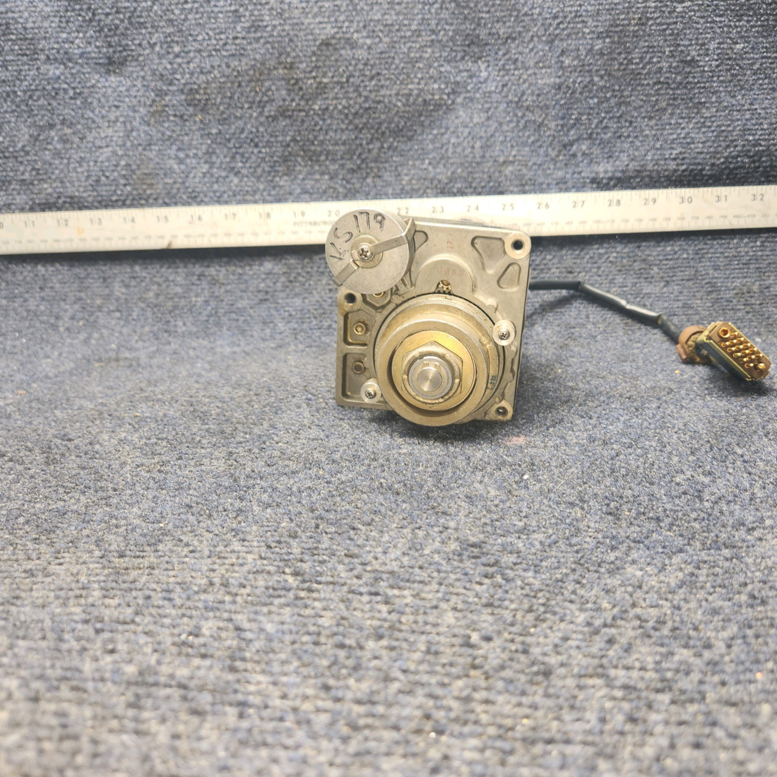 Used aircraft parts for sale, 065-0052-07 Cessna 172RG KAP 150  Trim  Servo (28 VOLTS)
