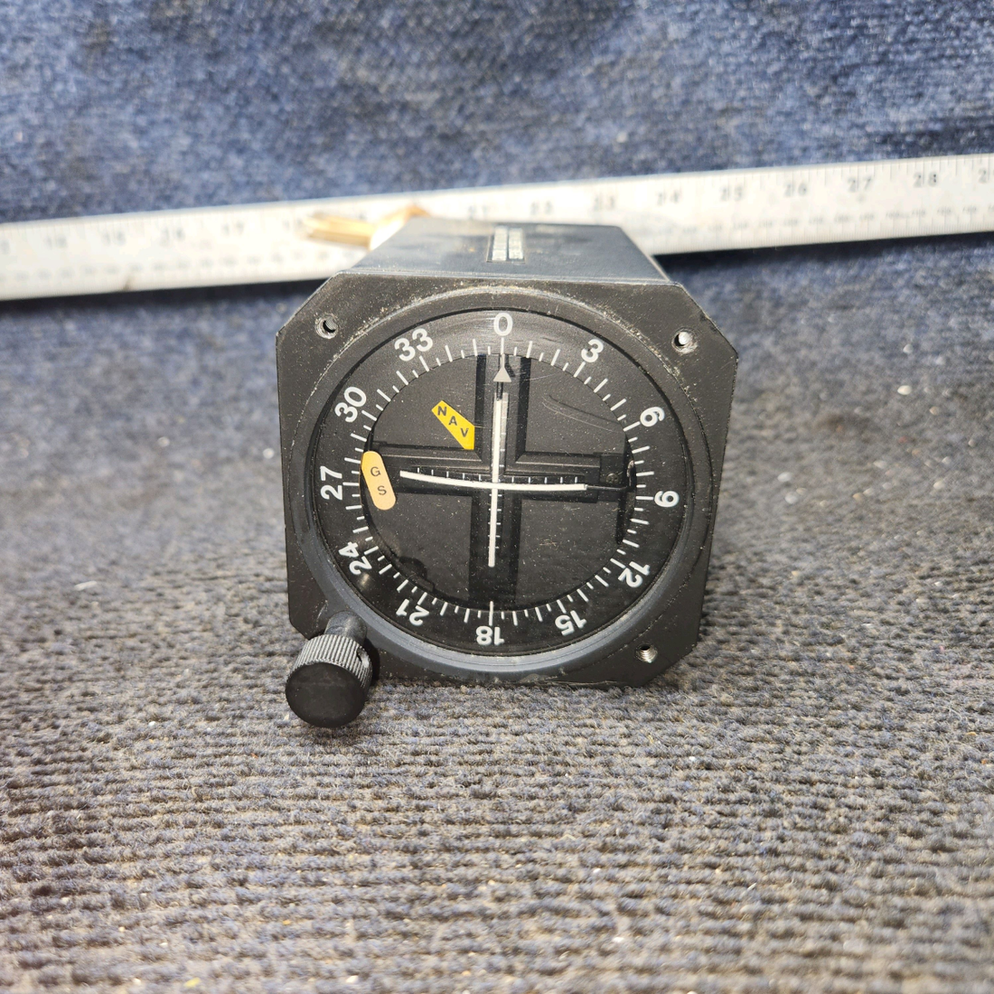 Used aircraft parts for sale, ID-825 Narco Avionics Piper PA-28-140 Localizer Glideslope Indicator With connector