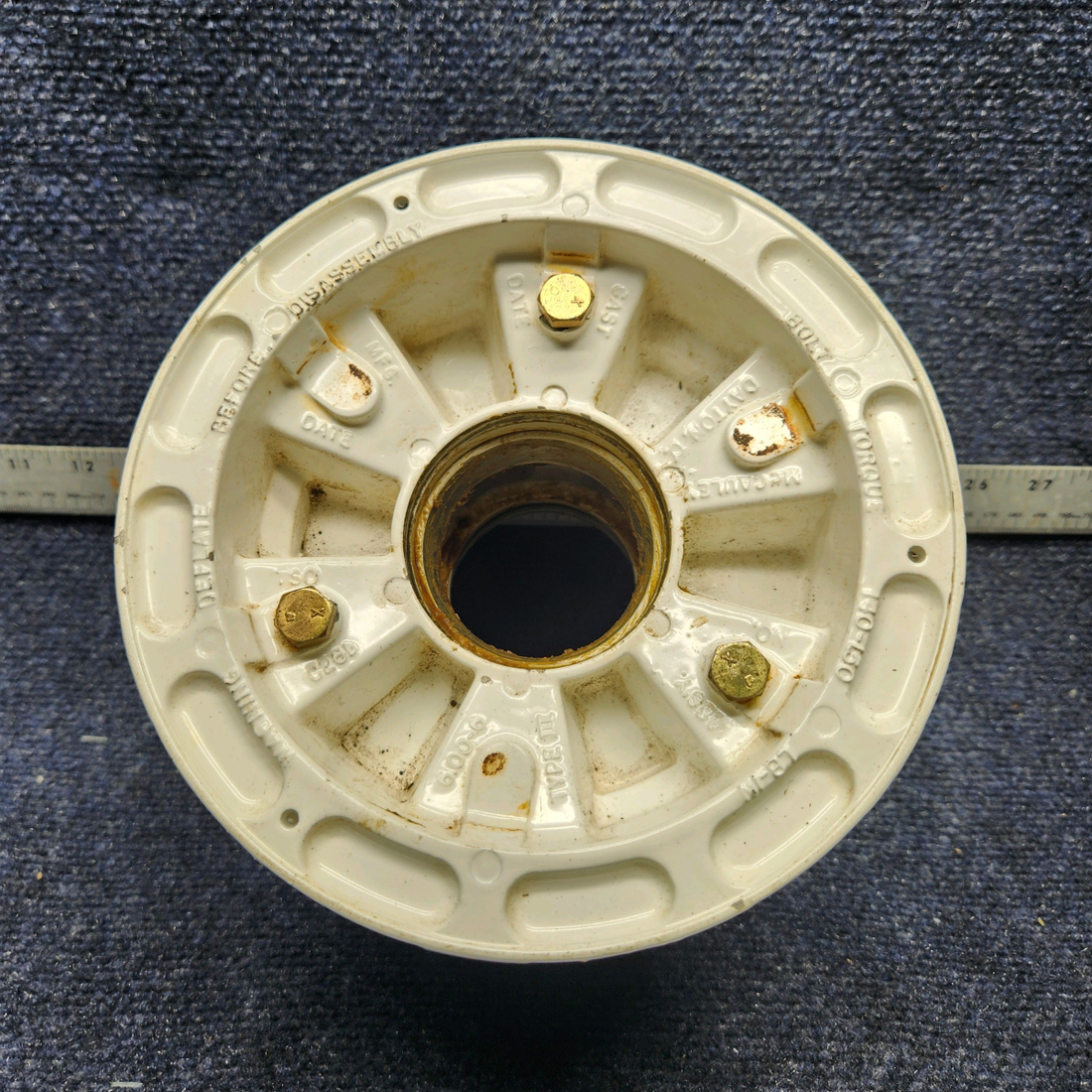 Used aircraft parts for sale, C30612 McCauley PIPER PA28-140 6.00X6 WHEEL ASSEMBLY