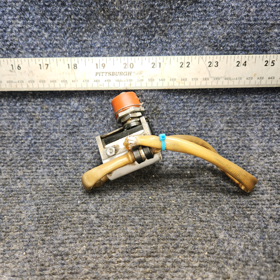 Used aircraft parts for sale, 487-820 PIPER PA-24-250 Nose Gear Switch Assembly