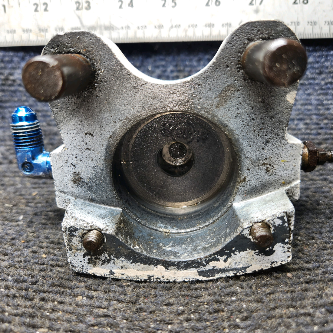Used aircraft parts for sale, 30-181 Cleveland Piper PA-28-140 Brake Caliper Assembly