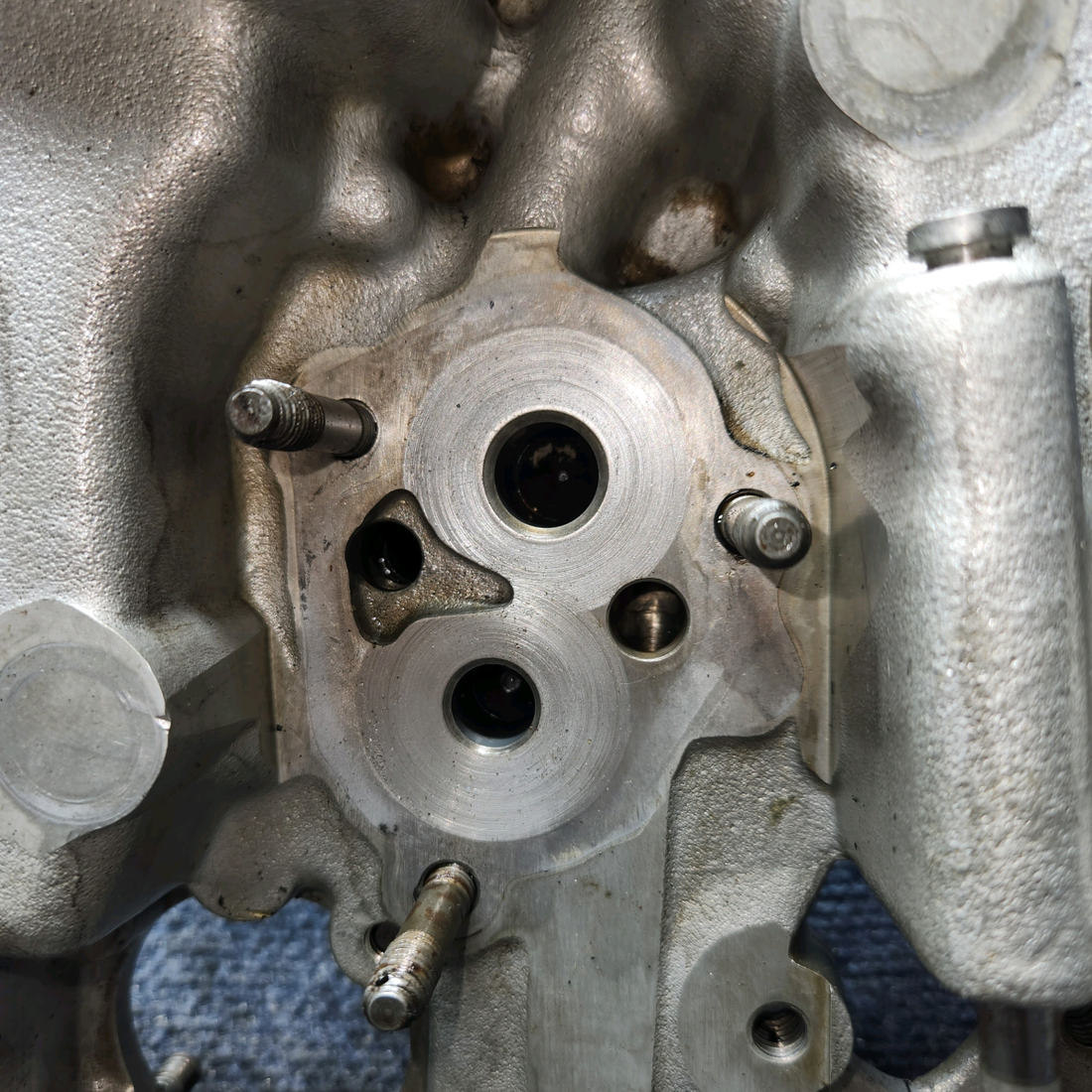 Used aircraft parts for sale, 21A21533-04 Lycoming 0-320-E2A American Gruman A1A Housing Assy Accessory