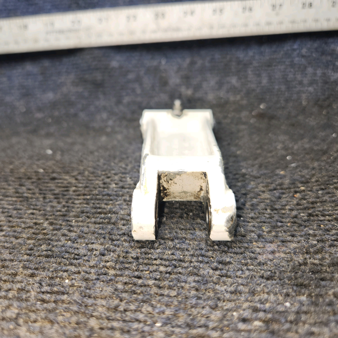 Used aircraft parts for sale, 0442506-2 cessna 150G Nose Gear Lower Torque Link Assembly