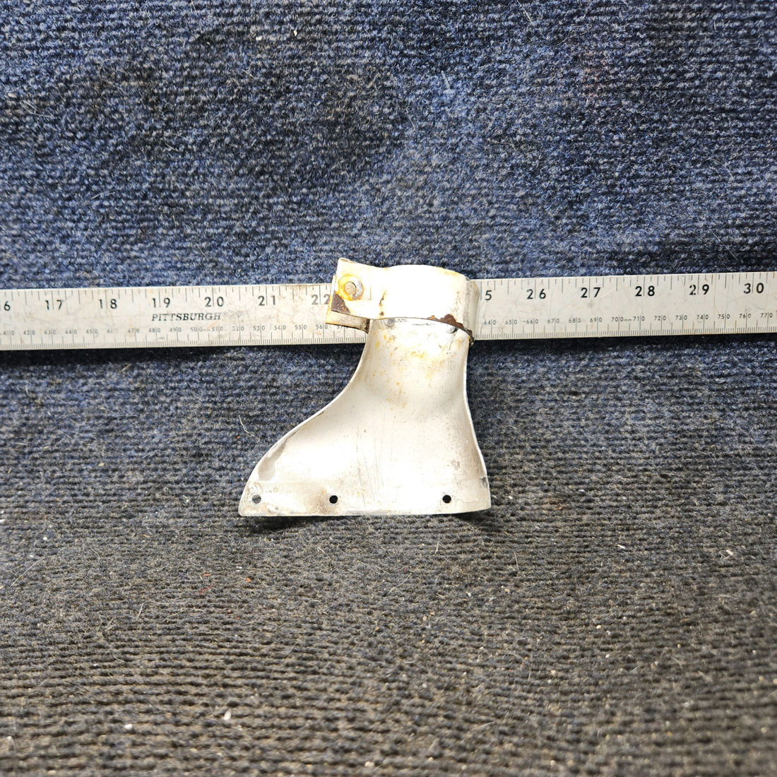 Used aircraft parts for sale, 0541191-2 cessna 172N Main Landing Gear Cover Plate Assembly – RH