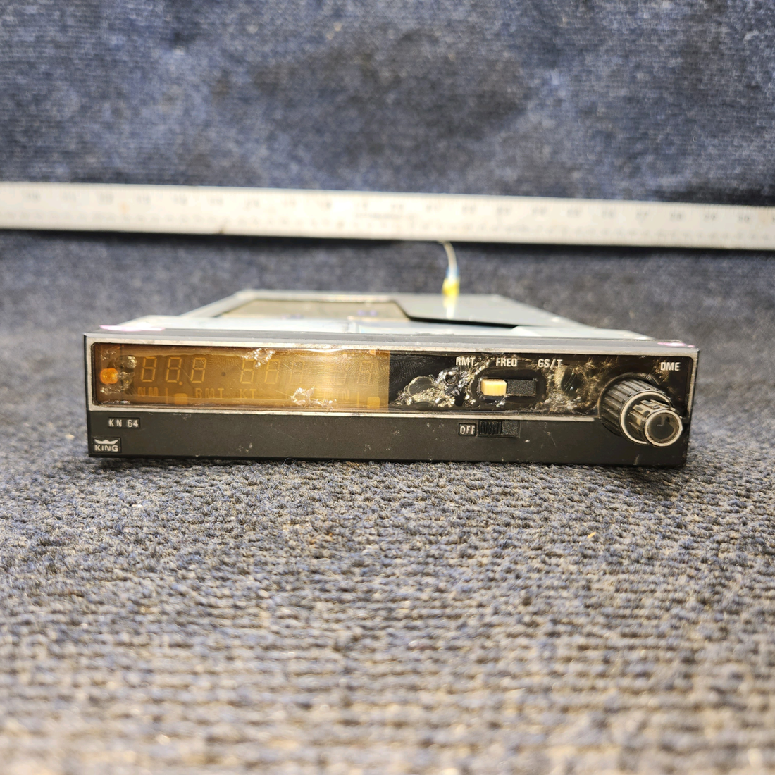 Used aircraft parts for sale, 066-1068-00R-4 Bendix King KN64 Beechcraft 95-B55 DME WITH RACK AND CONNECTOR