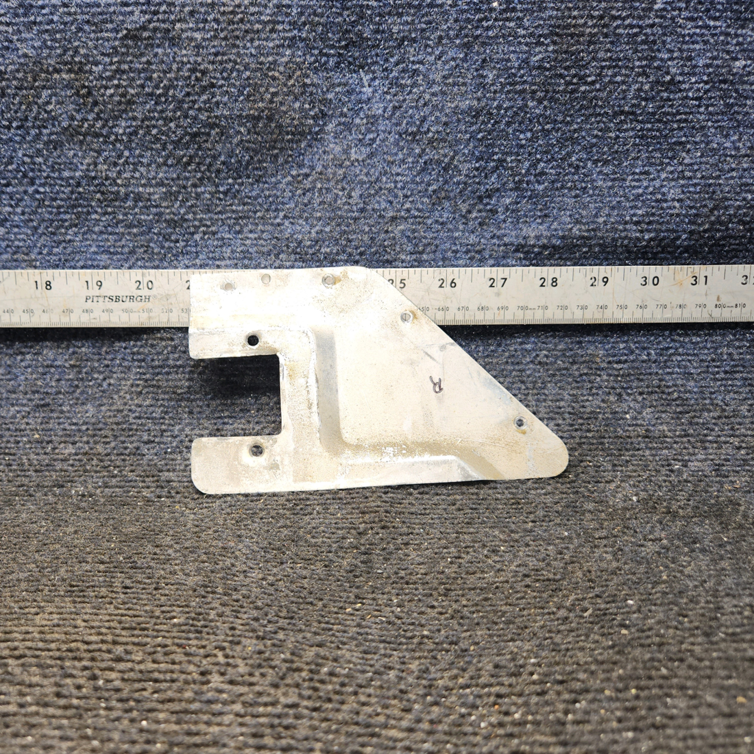 Used aircraft parts for sale, 0413388-4 cessna 150G Handle Plate Assembly – RH