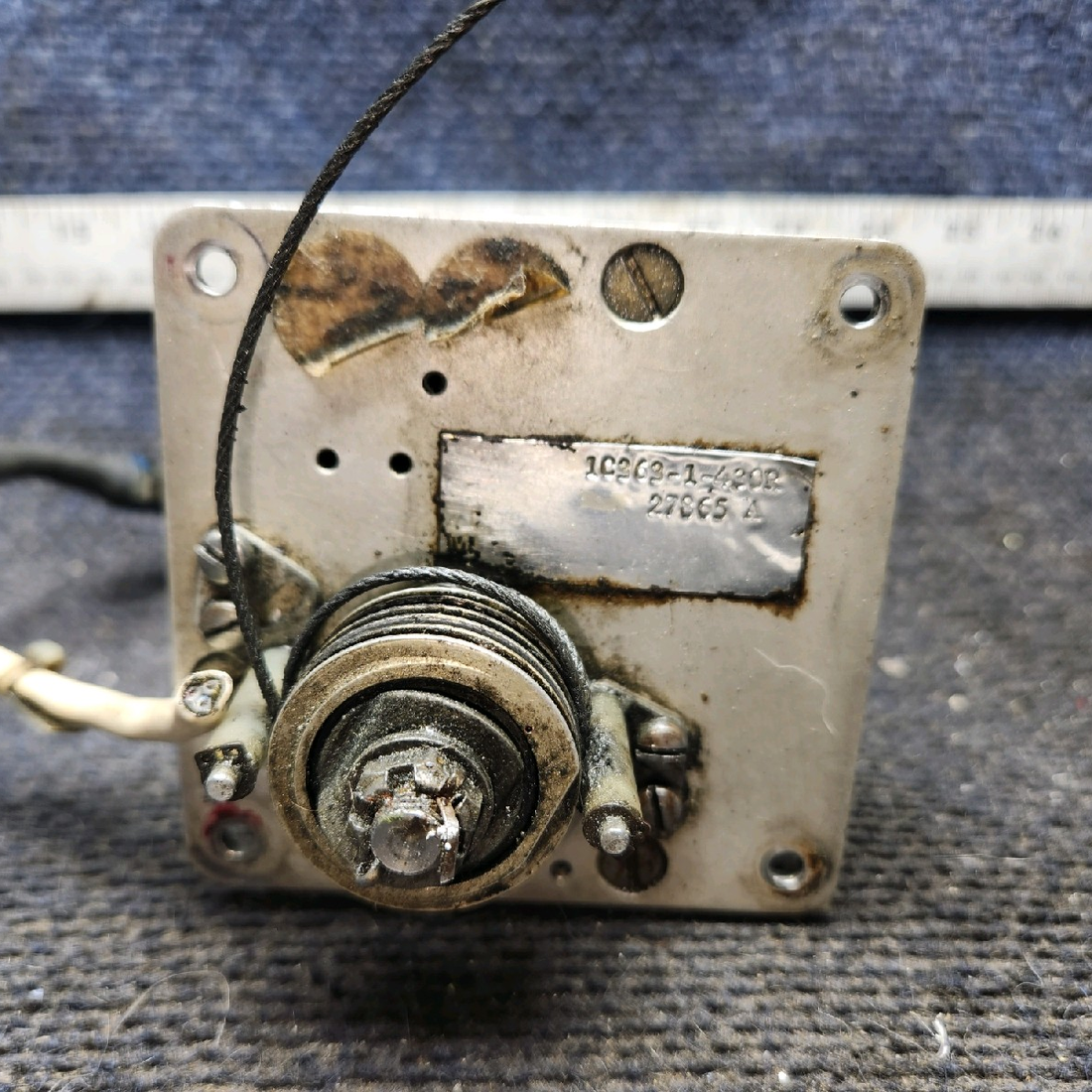 Used aircraft parts for sale, 1C363-1-430R Edo-Aire piper PA-28-181 Autopilot Roll Servo Assembly - 14V