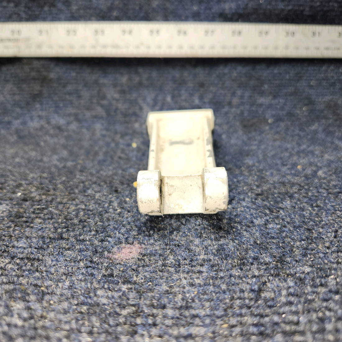 Used aircraft parts for sale, 0442506 Cessna 172RG Nose Gear Lower Torque Link