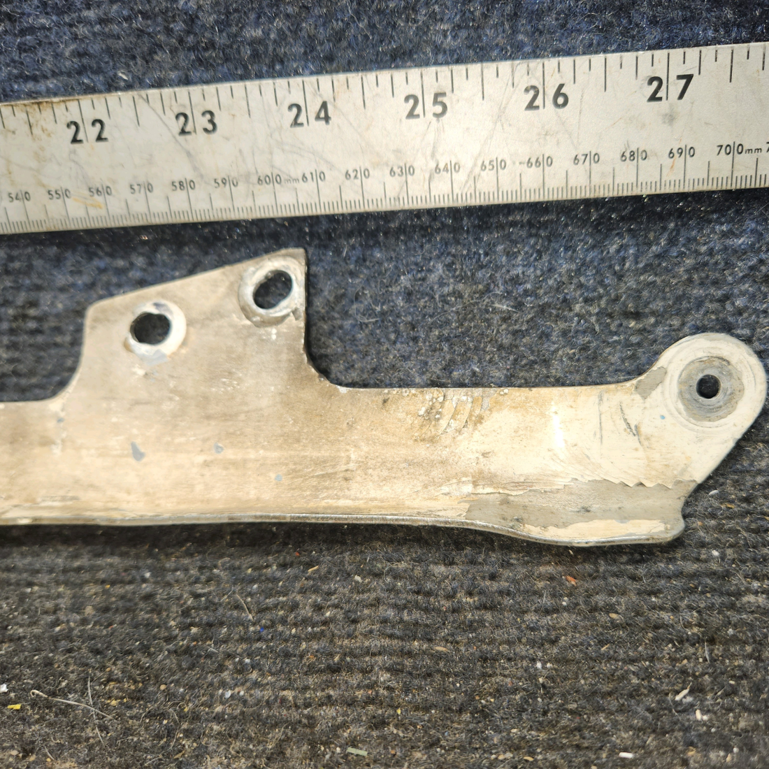Used aircraft parts for sale, 0541218-1 cessna 172N Wheel Fairing Bracket Stiffener – LH