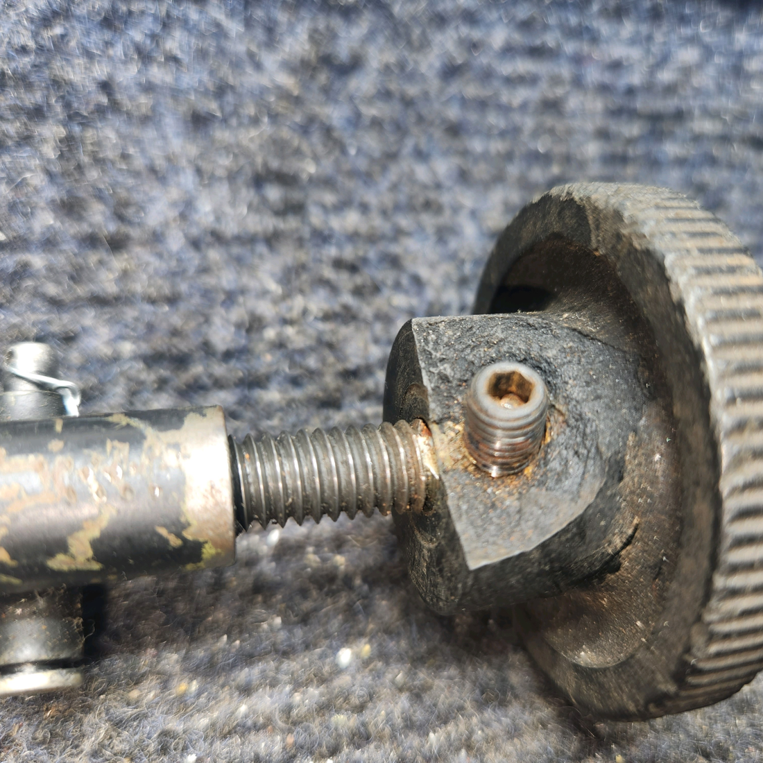 Used aircraft parts for sale, 62829-003 Piper PA28-140 Rudder Trim Shaft Assy