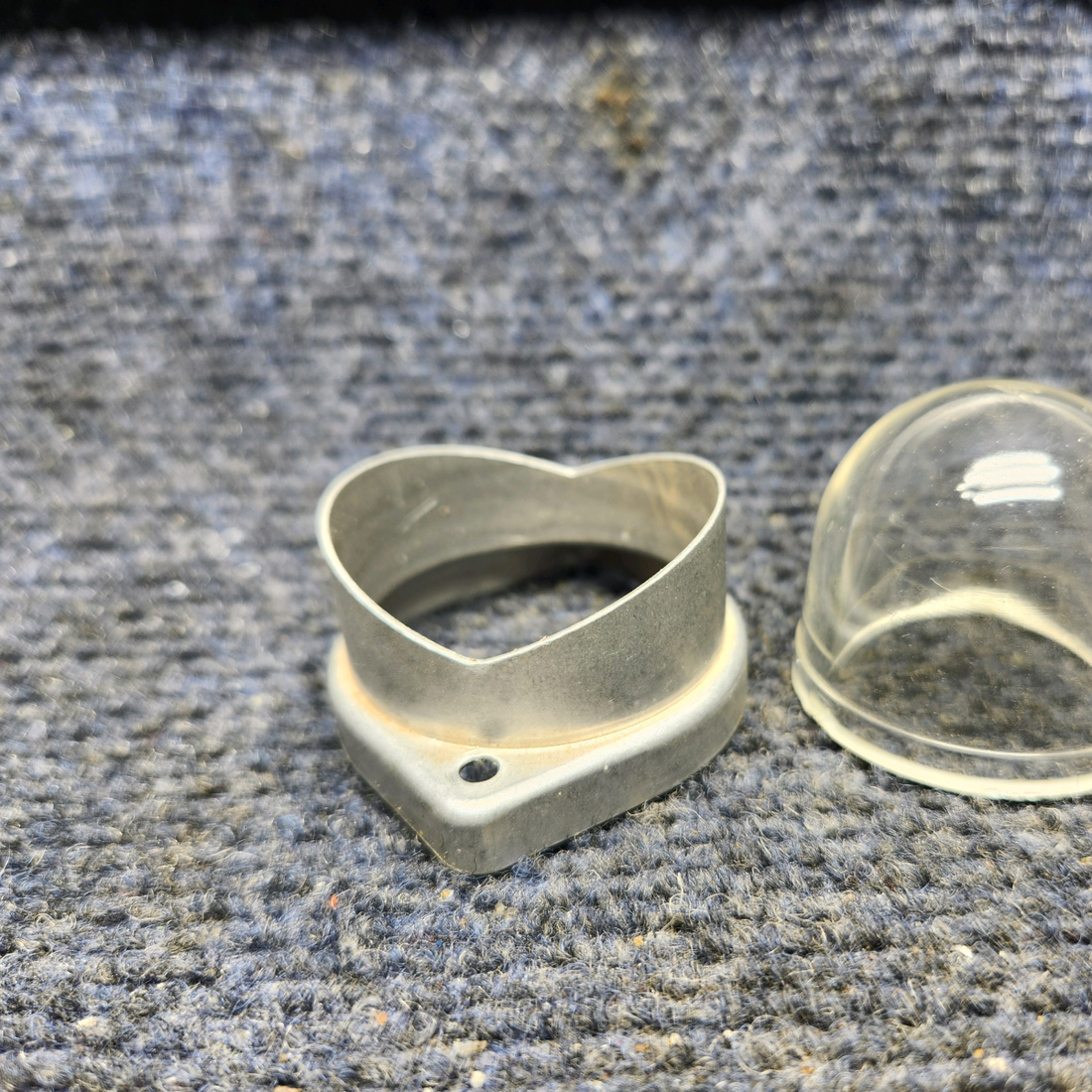Used aircraft parts for sale, Wa45131 WHELEN CLEAR GLASS REPLACEMENT LENS