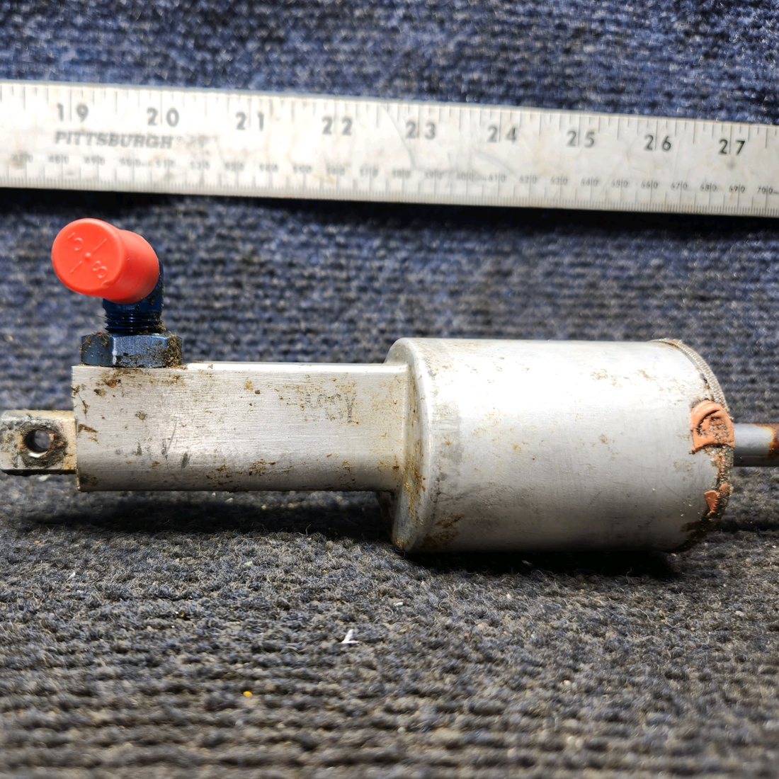 Used aircraft parts for sale, 0541138-16 Cessna 172F Master Brake Cylinder Assembly