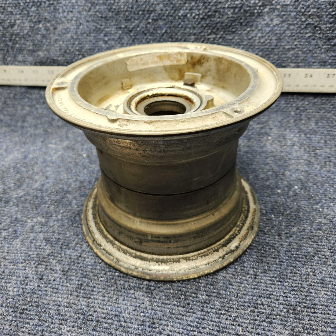 Used aircraft parts for sale, 161-04700 Cleveland  [part_model] Beechcraft C23 SUNDOWNER CLEVELAND  MAIN GEAR WHEEL (6.00-6)