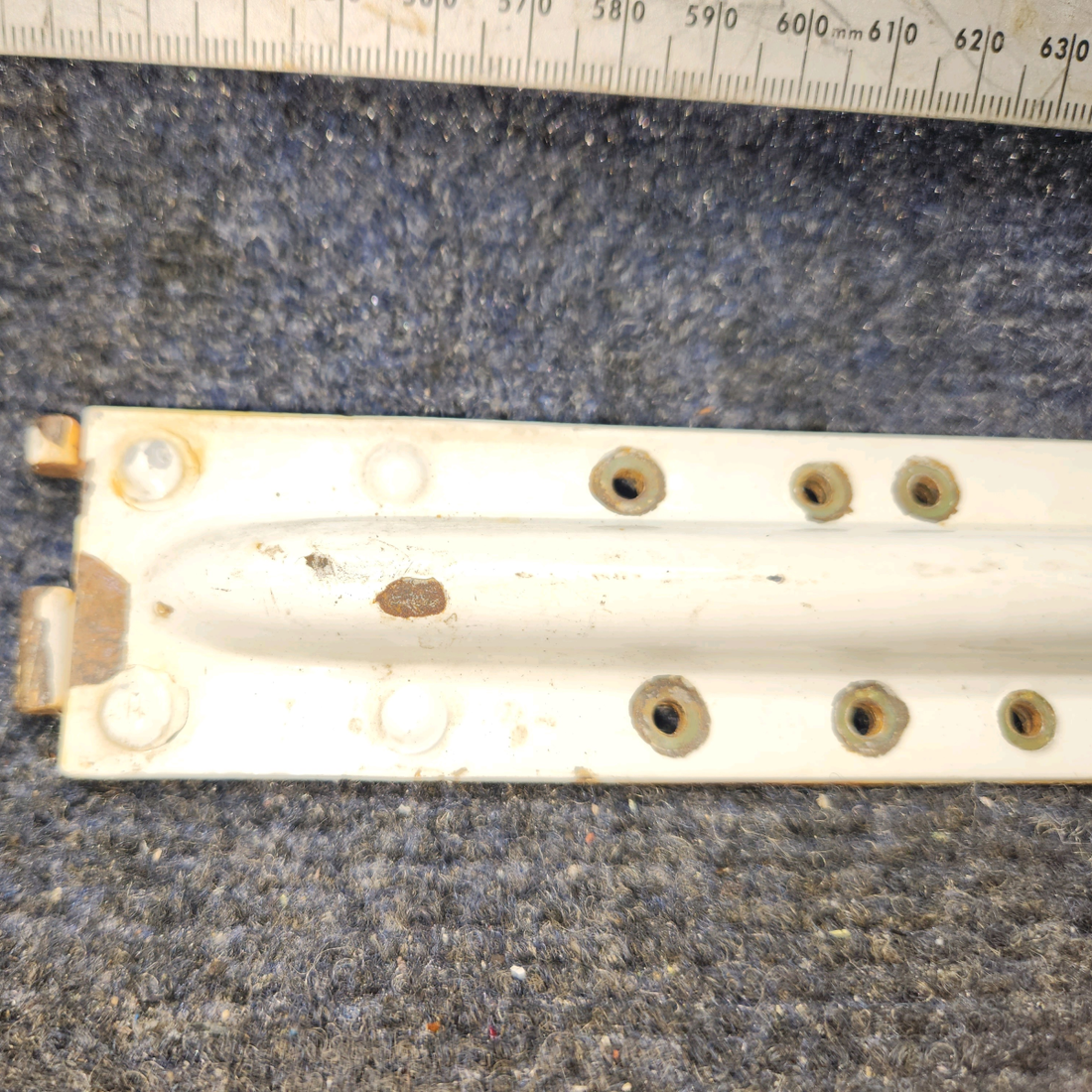 Used aircraft parts for sale, 0511238-2 Cessna Cabin Door  AFT Hinge Assembly - RH